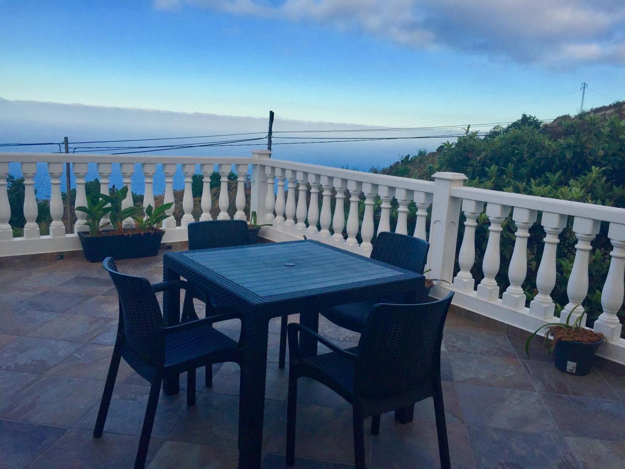 Costa Este House Монте-де-Бренья Экстерьер фото